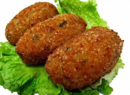 วิธีการปรุงอาหาร cutlets จากไก่งวง?